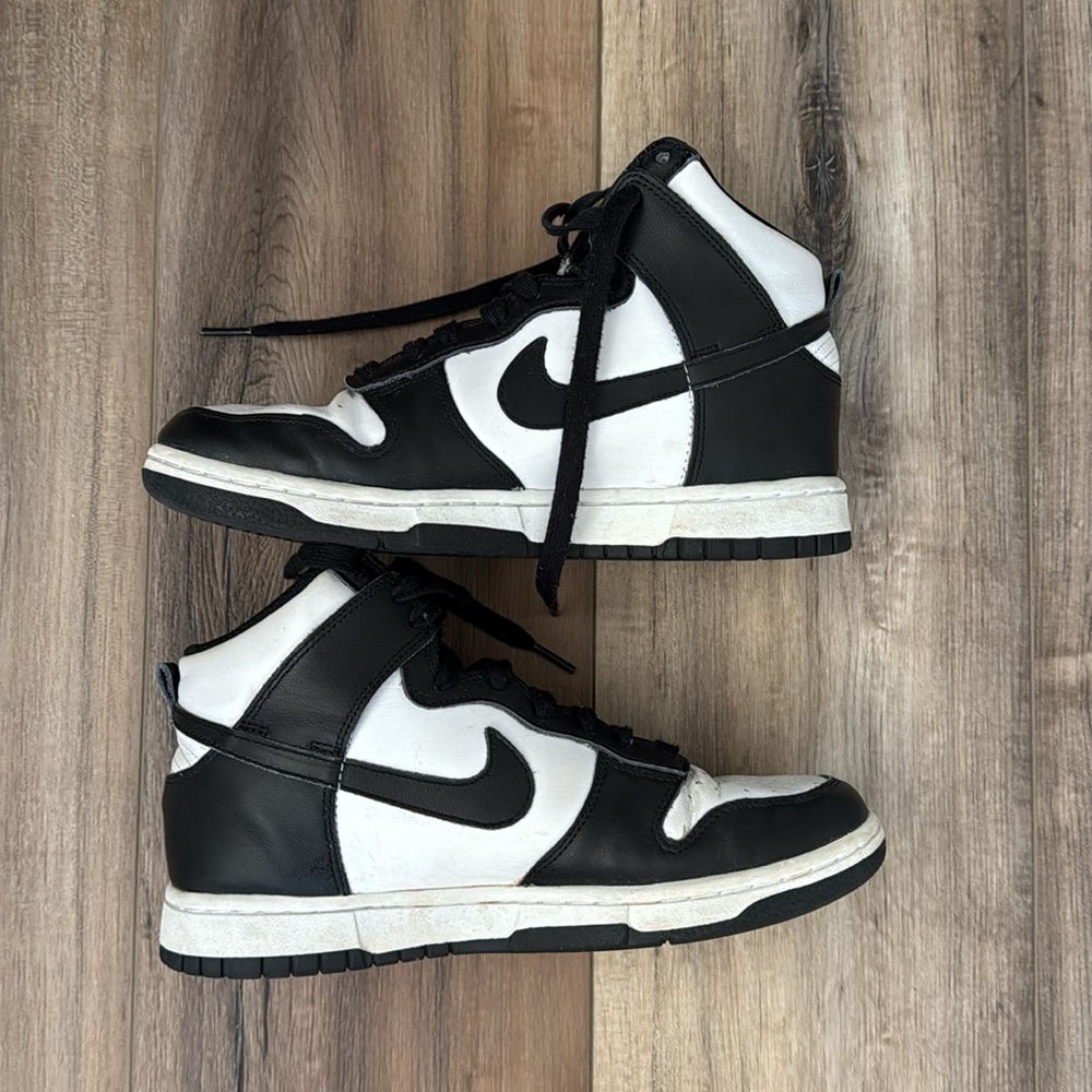 Nike Women’s Black and White High-Top Sneaker